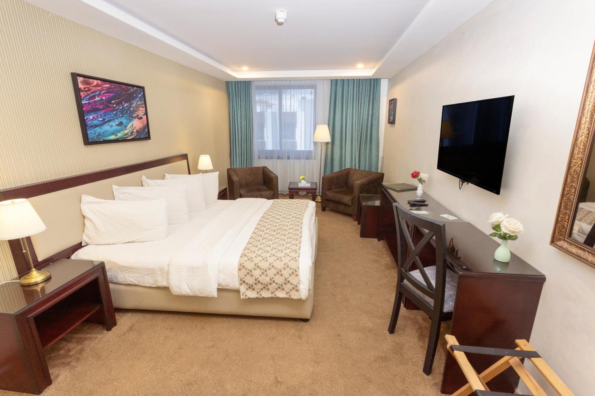 Strand Hotel Jordan Amman Esterno foto